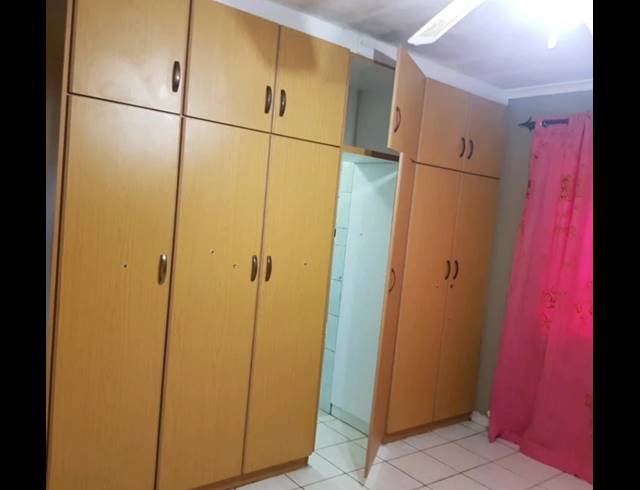 3 bed property to rent in KENVILLE